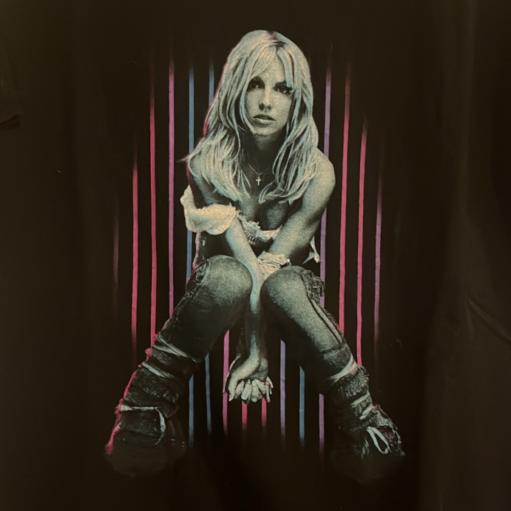 ✨ Britney Spears Dream within a Dream Tour 2002 vintage t-shirt. Small. ✨ - Picture 2 of 5